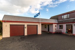 Garage/Carport1