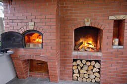 Pizza oven and open fire